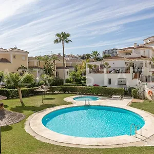 bonito-piso-a-300m-de-la-playa-nerja.hotelsinnerja.org/
