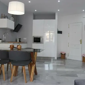 atarazana-apartment.hotelsinnerja.org/